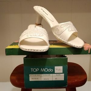 White mules